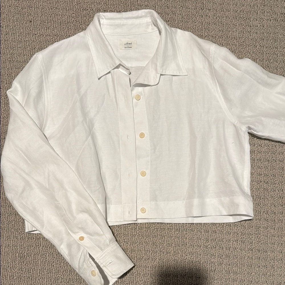 Aritzia White Button Down cropped Shirt Relaxed Fit S